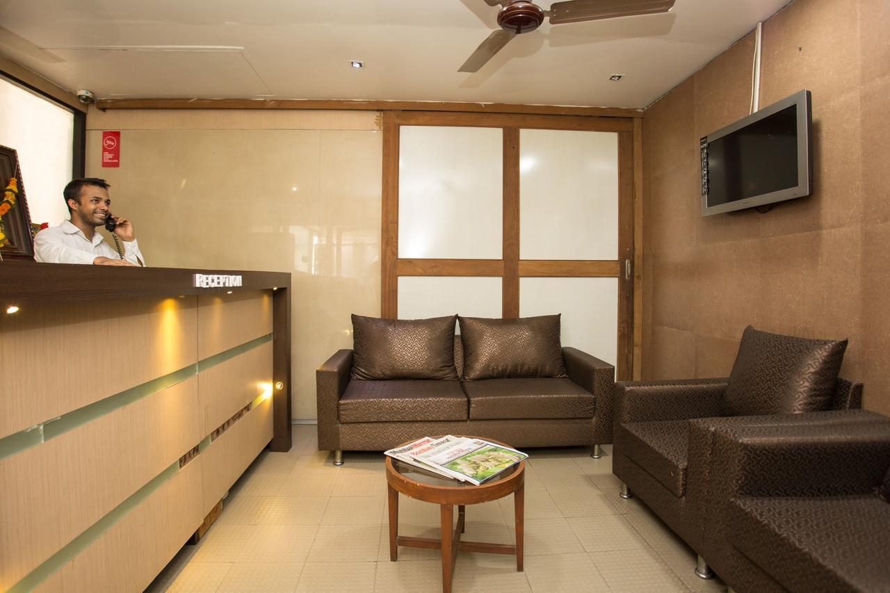 Oyo 2026 Hotel Aishwarya Residency Navi Mumbai Exterior foto
