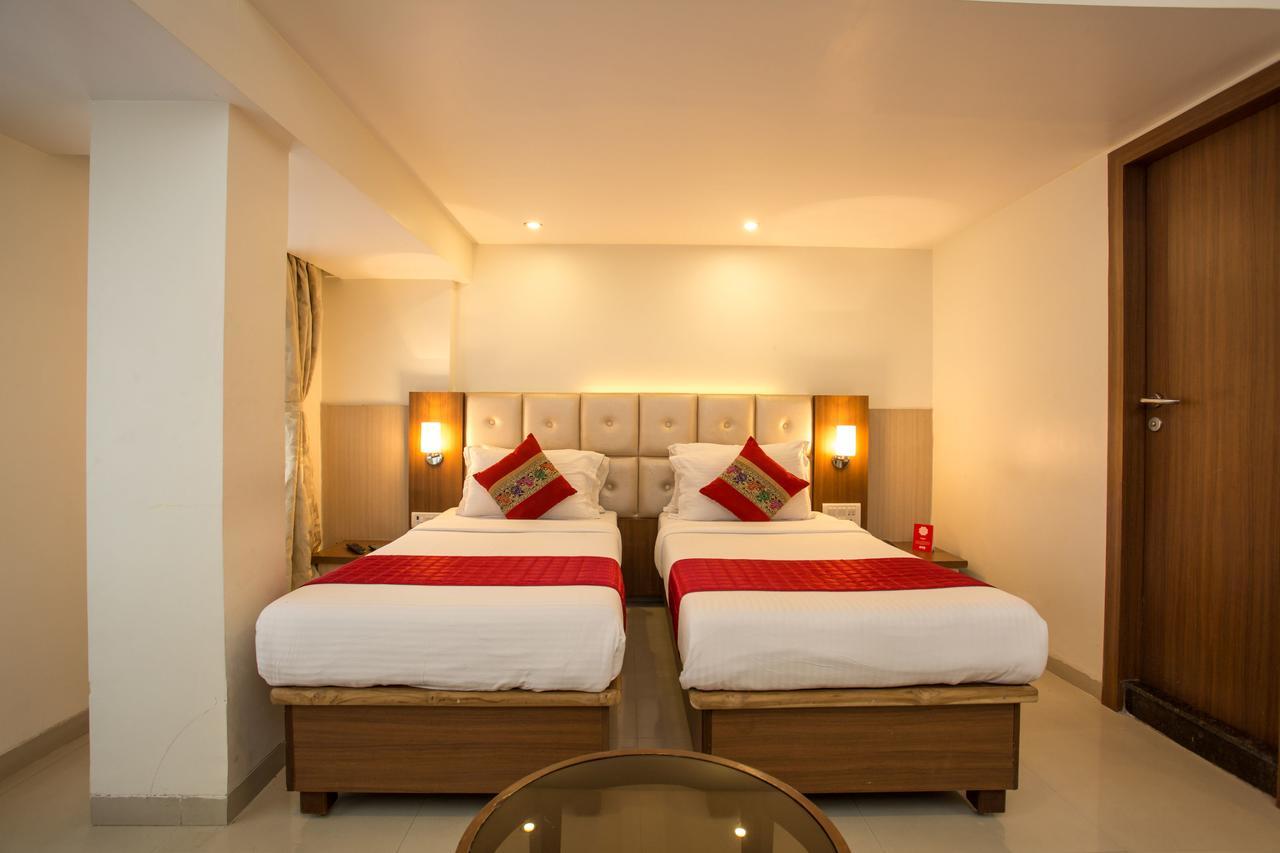 Oyo 2026 Hotel Aishwarya Residency Navi Mumbai Exterior foto