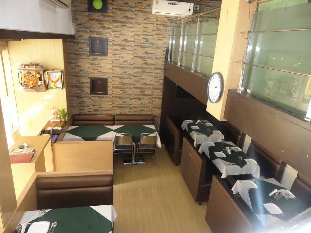 Oyo 2026 Hotel Aishwarya Residency Navi Mumbai Exterior foto