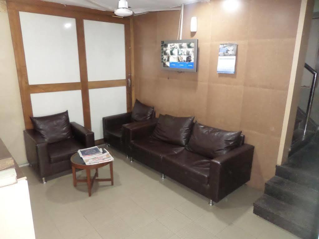 Oyo 2026 Hotel Aishwarya Residency Navi Mumbai Exterior foto
